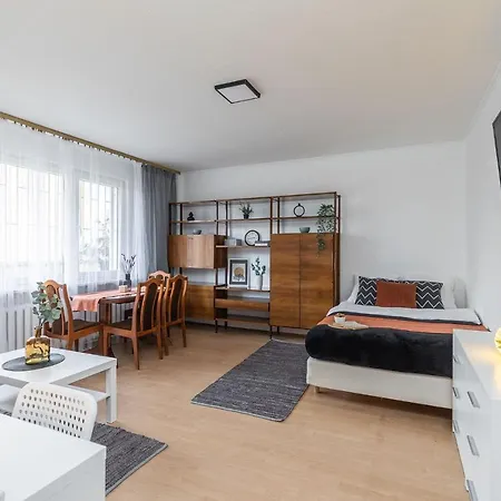 Apartament Room, Pirenejska 20 Cozy