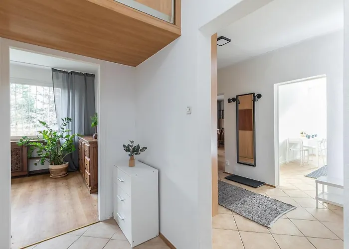 Room, Pirenejska 20 Cozy * وارسو