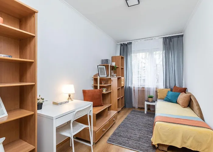 Room, Pirenejska 20 Cozy Apartamento