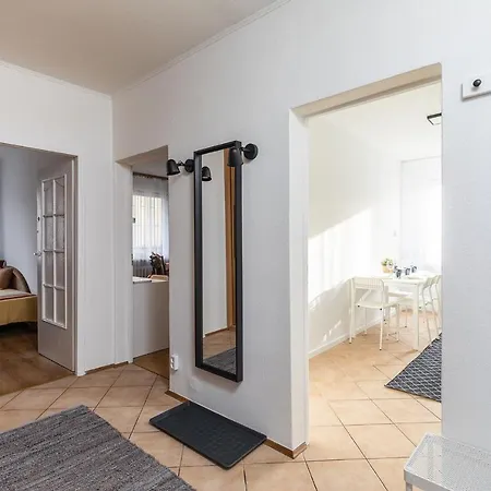 Room, Pirenejska 20 Cozy